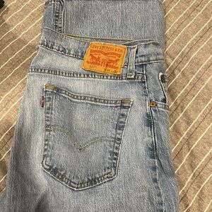 Levi’s blue jeans, 34x34, 527